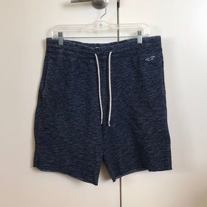 HOLLISTER BLUE SHORTS SIZE L